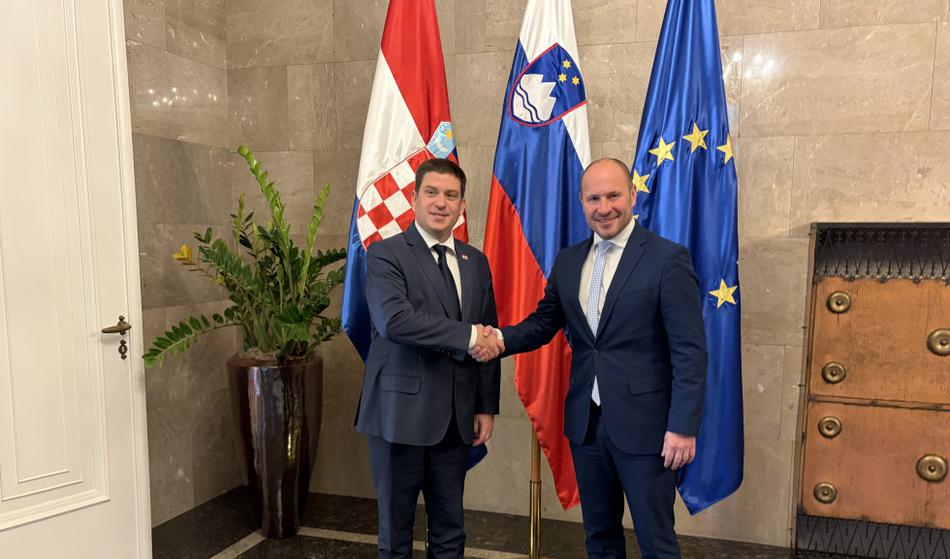 Boljše povezave do Hrvaške: Novi veliki načrti Vrtovca, mnogi "stari" projekti pa še čakajo