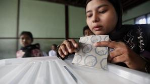 Leta 2007 je v Mjanmarju izbruhnila vstaja opozicije pod vodstvom budističnih me