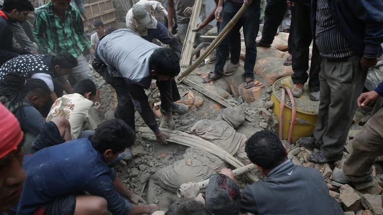 Potres v Nepalu