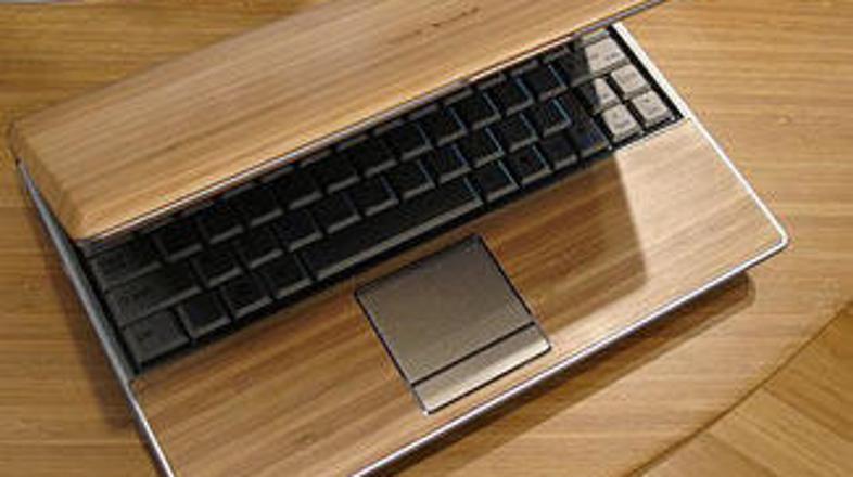 Cena prenosnika je 1350 britanskih funtov (1686 evrov).