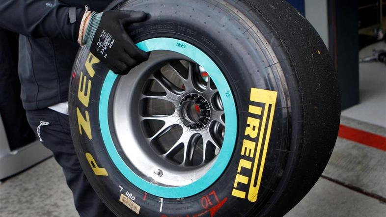 En postanek bo misija nemogoče, saj Pirellijeve gume ne bodo zdržale. (Foto: Reu