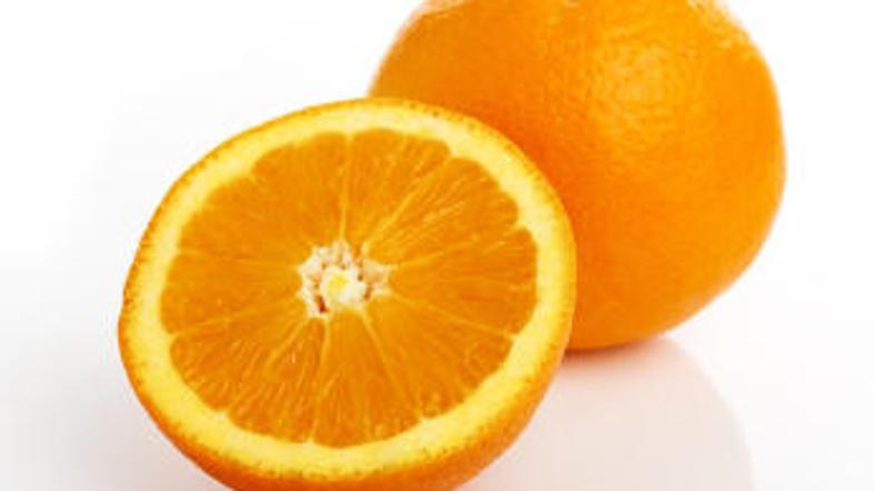 V zimskih dneh si privoščite vsak dan vsaj eno pomarančo.