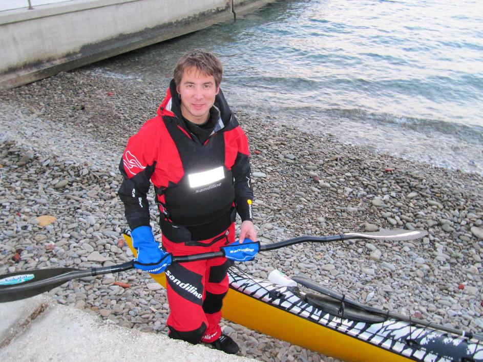 popotnik kajakaš Marin Medak Fiesa 2010 preveslal slovensko obalo