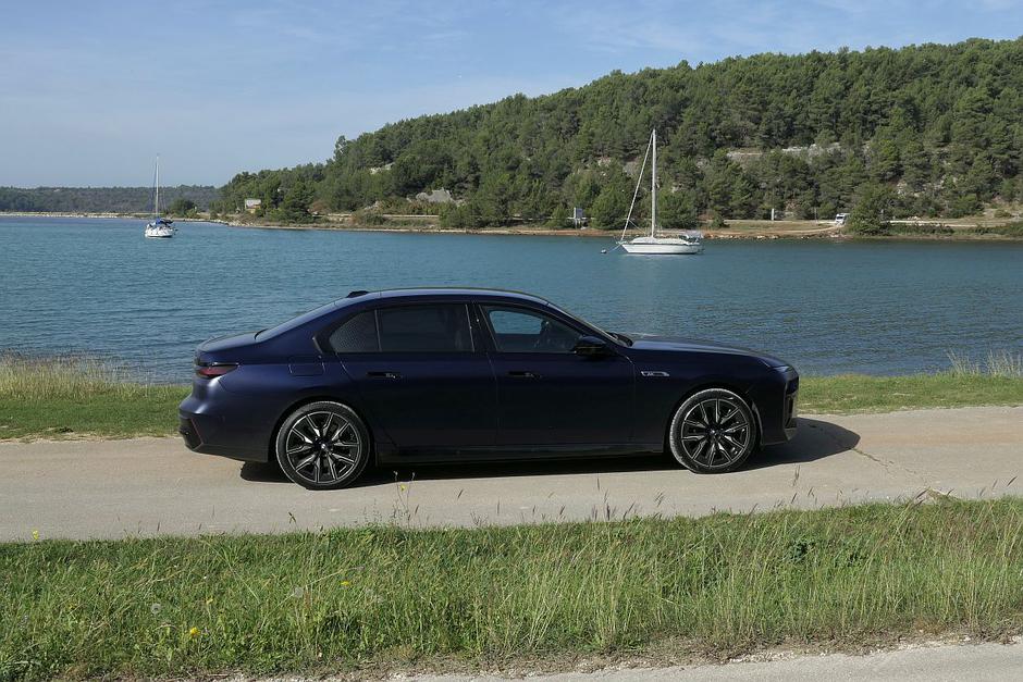 BMW i7 | Avtor: Matija_Janežič