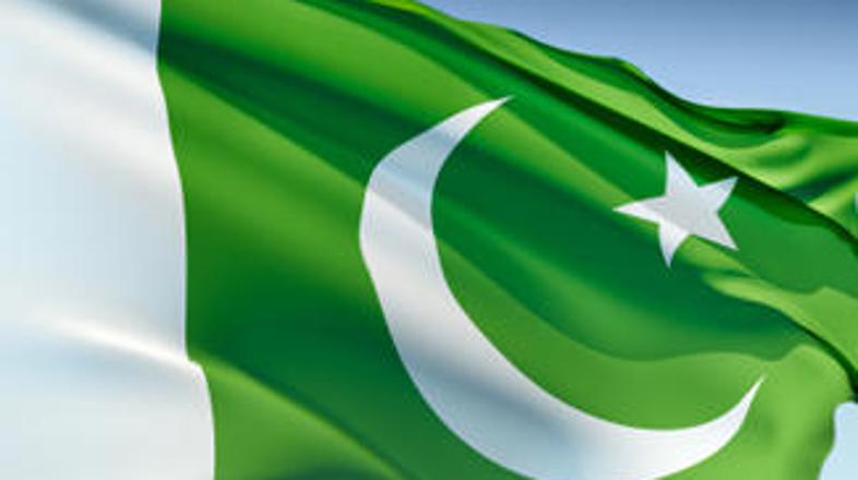 Od začetka leta je v severozahodni regiji Pakistana zaradi napadov skrajnih giba