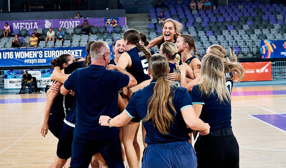 Slovenke z zmago nad velesilo že v finalu