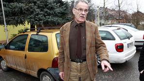 “Zdaj bom tiho. Ker dimnikarji so močan lobi,” je včeraj novinarjem razlagal Jož