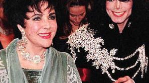 Elizabeth je bila velika prijateljica z Michaelom Jacksonom, saj sta imela zarad