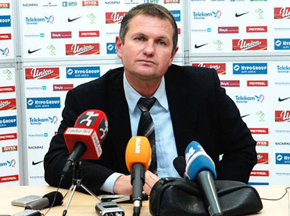 Matjaž Kek ima še dober mesec časa za razmišljanje. Tekma s Češko bo na sporedu 