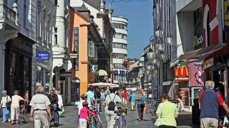 V Sloveniji po besedah Antunoviča živi več kot 35 tisoč Hrvatov. 