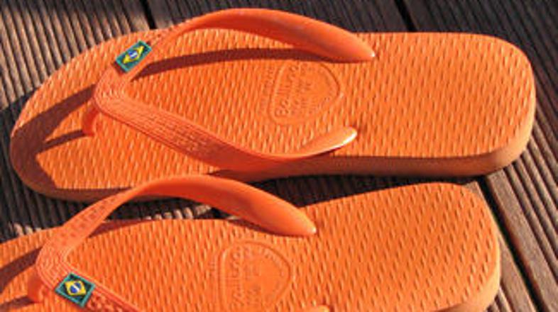 Natikače tipa "flip-flop" imejte obute, kadar ste večinoma pri miru. Pretirana h