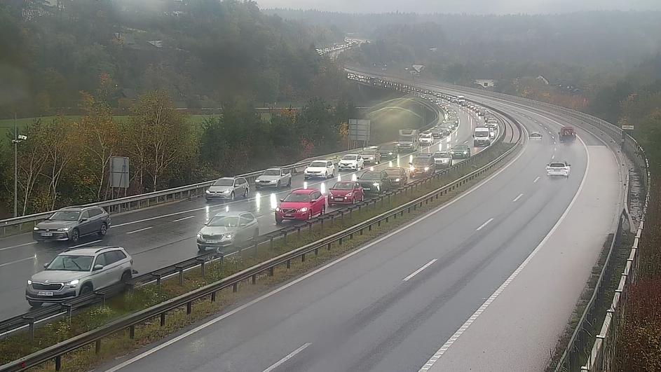 Zastoji gorenjska avtocesta