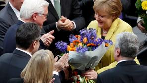 Frank-Walter Steinmeier, Angela Merkel