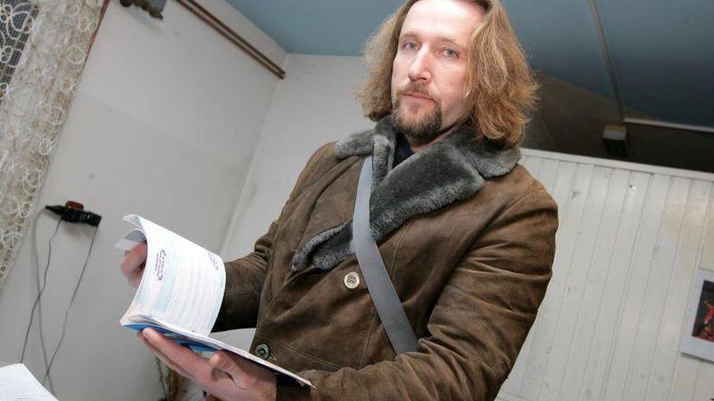 Aleksander Kamenik vodi Varno hišo za moške. (Foto: Nino Verdnik)