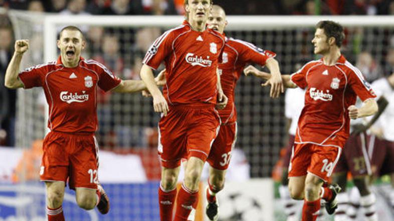 Liverpool je v velikem angleškem derbiju izločil Arsenal.