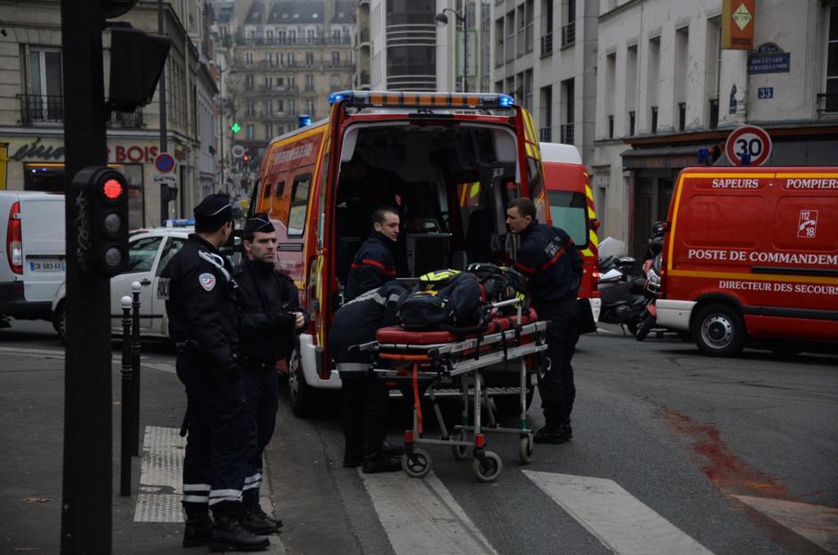 streljanje, Pariz, časnik, 