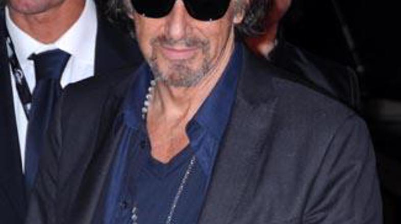 Al se nerad spominja svojih mladih let.