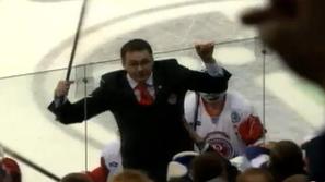 Andrej Nazarov Dinamo Minsk Vitjaz Rusija KHL palica napad