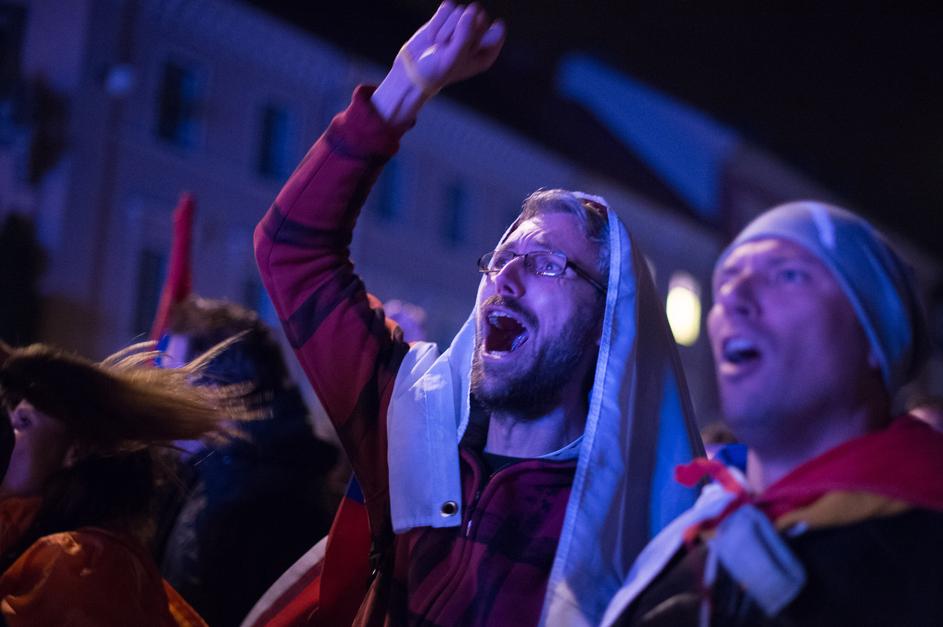 navijači na Kongresnem trgu