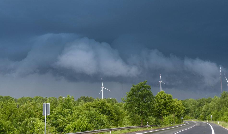 Čaka nas vremensko pestra nedelja, izključena niti toča