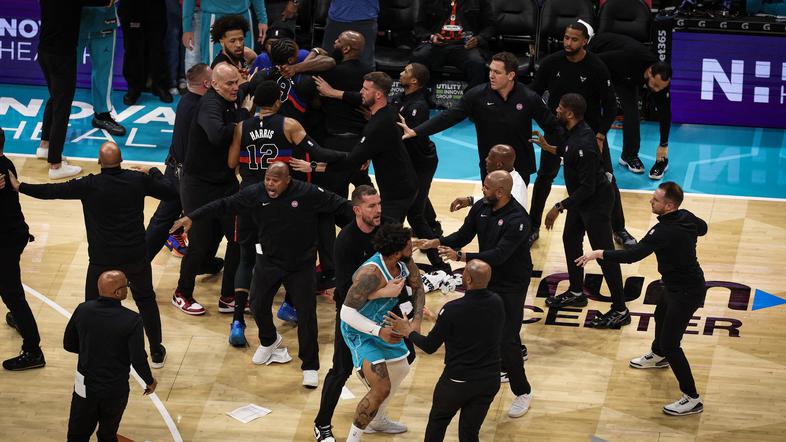 Charlotte Hornets Detroit Pistons pretep