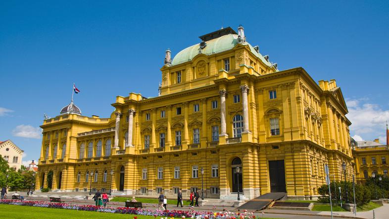 Hrvatsko narodno kazalište, Trg maršala Tita