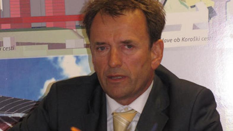 Lastnik in direktor Eurocoma Drago Marinjak je prepričan, da bo selitev v nekdan