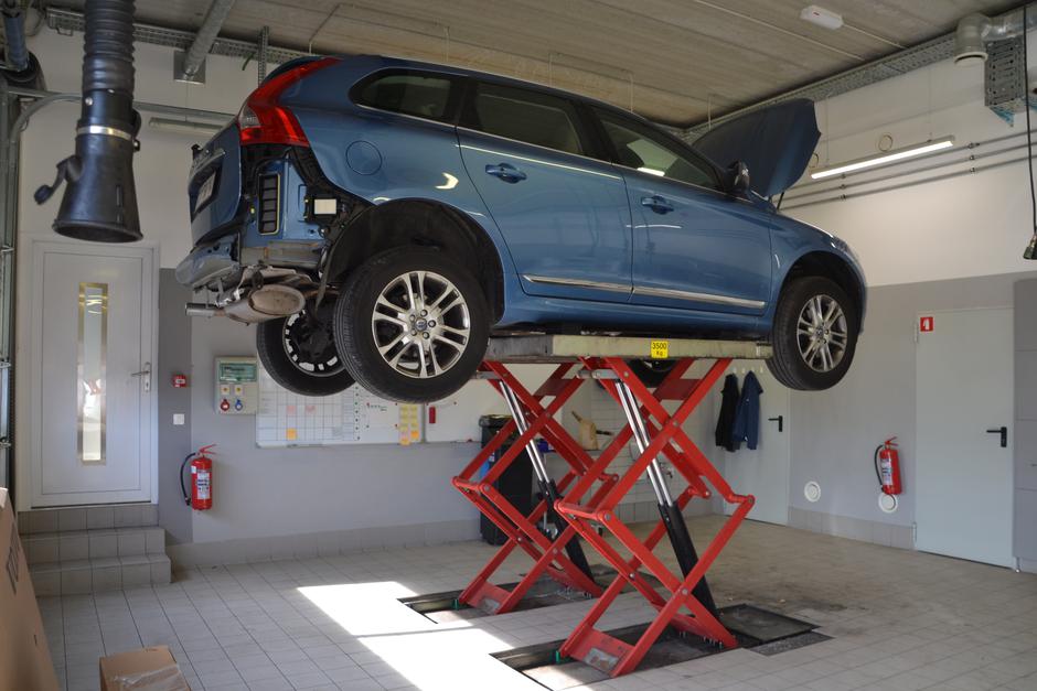 Servisna delavnica | Avtor: Gregor Prebil