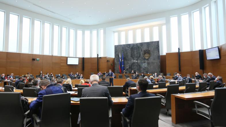 poslanci državni zbor