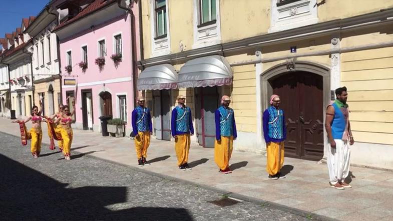 Snemanje bollywoodskega filma v Kamniku