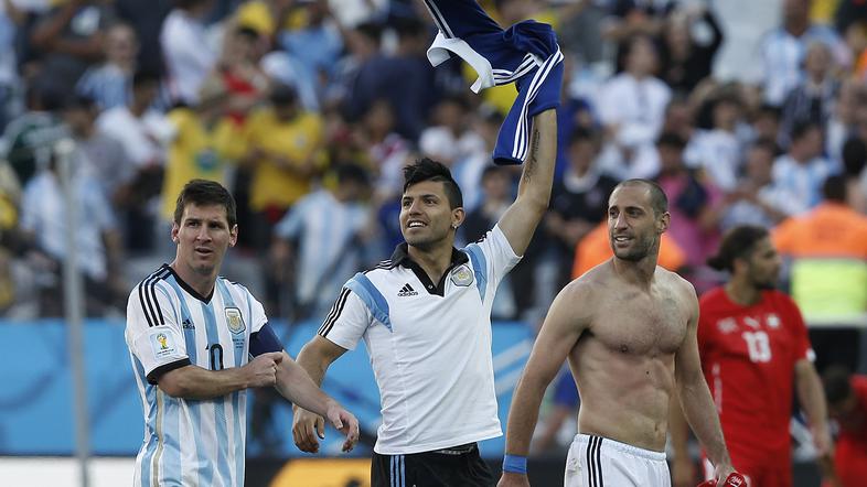 lionel messi sergio aguero