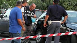 Policija preiskuje likvidacijo mafijca Gaetana Marina.