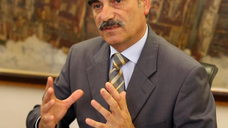 Ne le za zaposlene v MOL, tudi za zaposlene v Javnem holdingu Ljubljana, javnih 