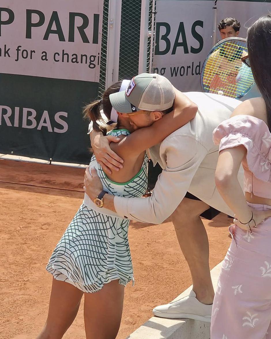 Olga Danilović in Jan Oblak | Avtor: Reševalni pas/Twitter