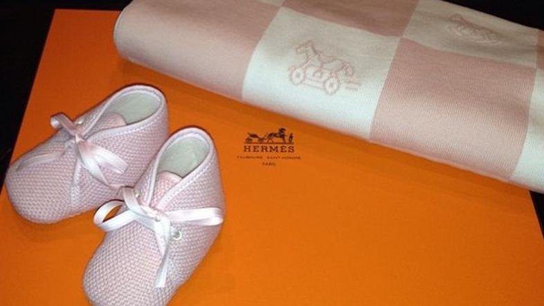 Kim Kardashian Notrth darilo čevlji