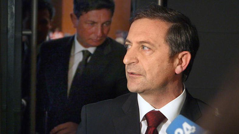 V koaliciji menijo, da bo razprava o Erjavčevi razrešnici zanje neprijetna. (Fot