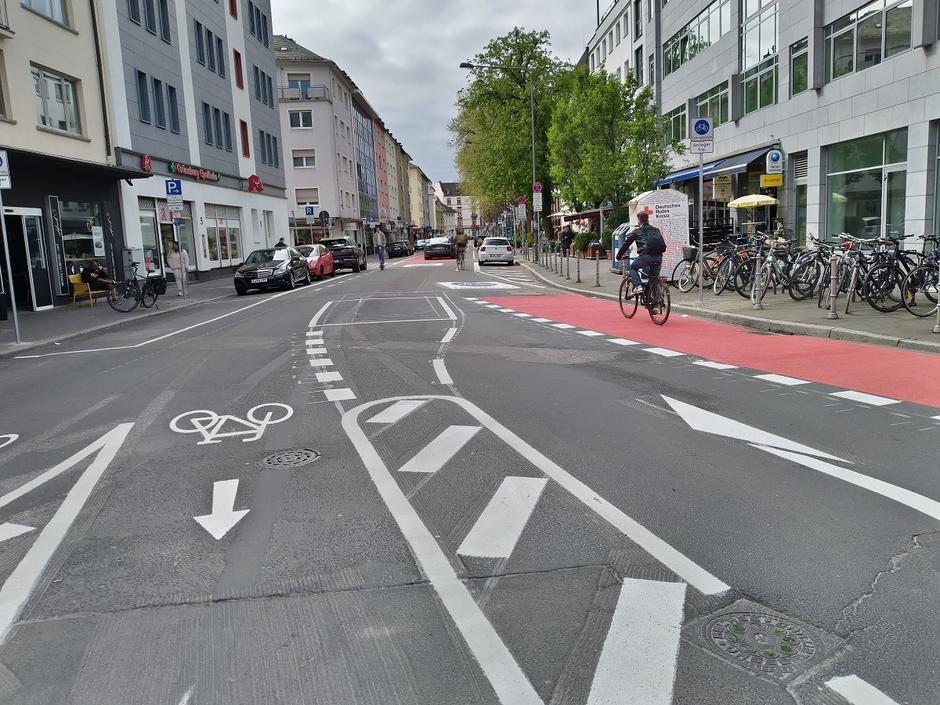 Kolesarska ulica Frankfurt | Avtor: Das Radfahrportal der Stadt Frankfurt am Main