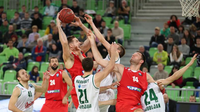 Union Olimpija, Szolnoki