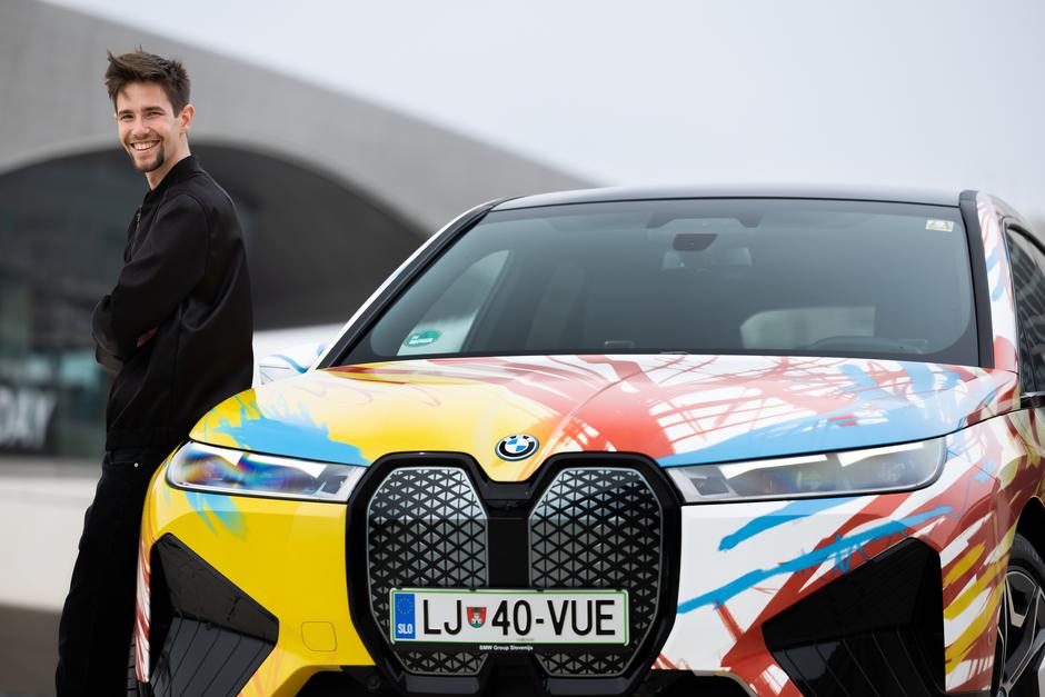 BMW iX RE:DESIGN iX | Avtor: Žiga Intihar/BMW