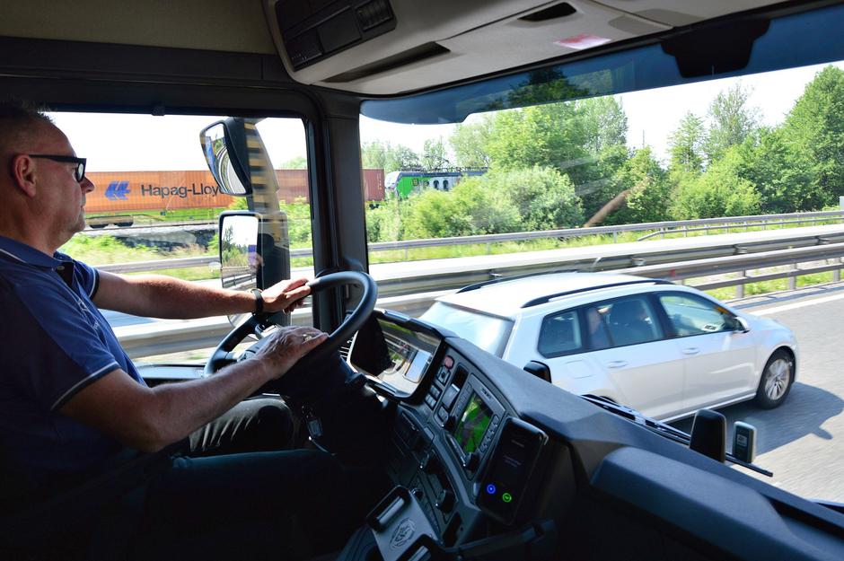 Scania P 320 hybrid | Avtor: Andrej Leban