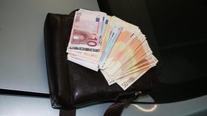 Vlamljanje v bankomate