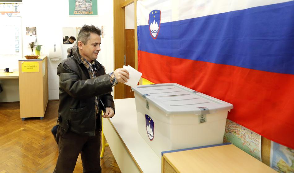 Na zadnjih volitvah je šlo v nič 287 tisoč glasov