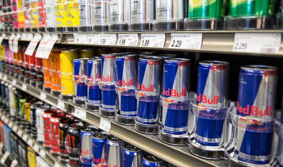 Mlajšim od 16 let bo prepovedano kupovati energijske pijače