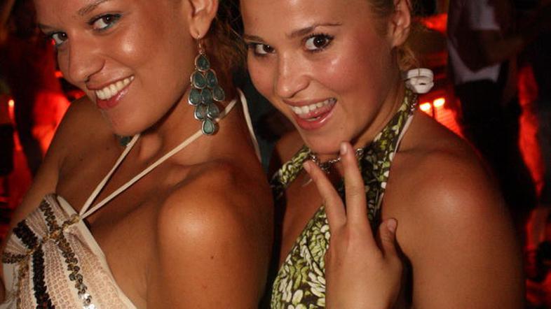 Torkova Vročica @ tivoli Club