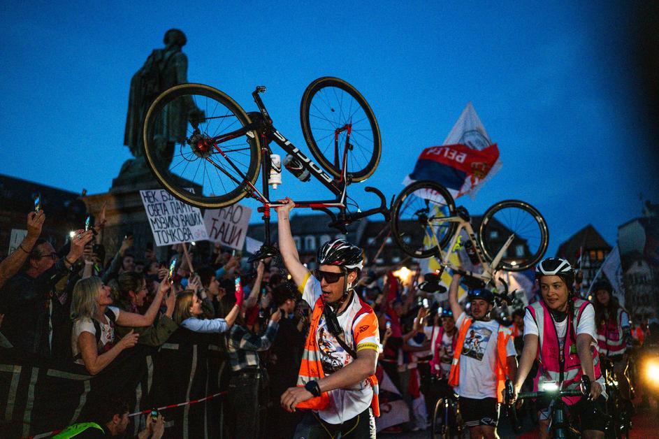 srbski študenti strasbourg protest