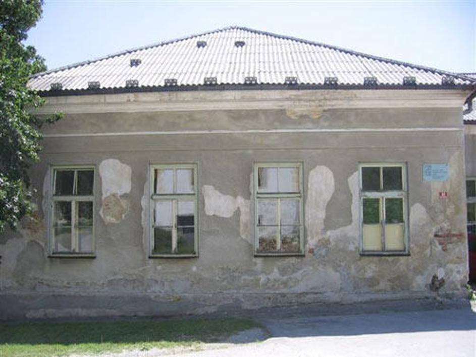 Šola v Šentrupertu je v zelo slabem stanju.