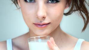 Z vitaminom D so bogati mlečni in jajčni izdelki ter žitarice, listnata zelenjav