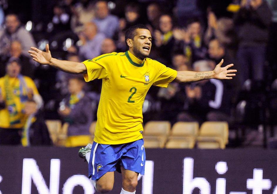 Daniel Alves gol zadetek veselje proslavljanje proslava slavje