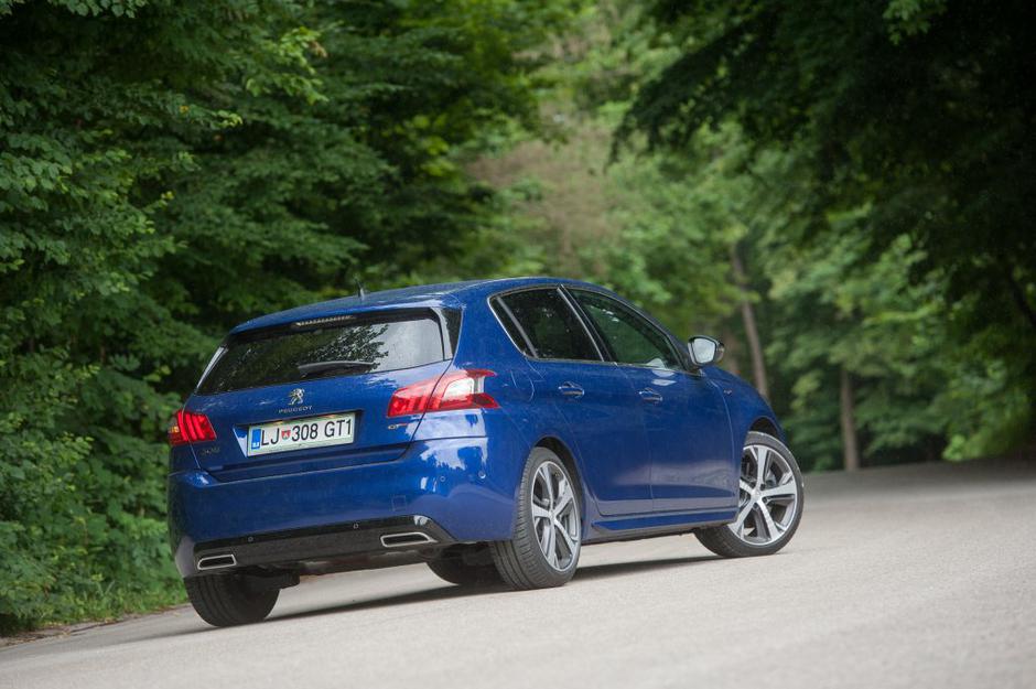 peugeot boxer | Avtor: Anže Petkovšek