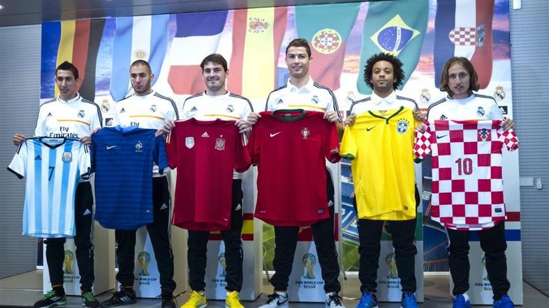 Ronaldo Marcelo Di Maria Benzema Modrić Casillas Real Madrid